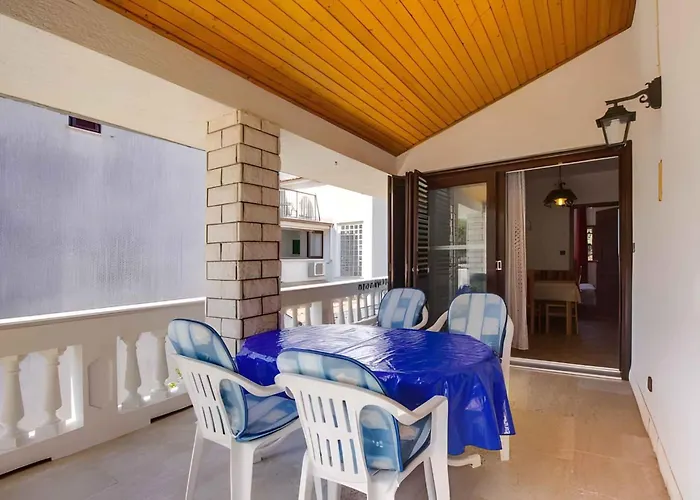 Apartment In 14848 *